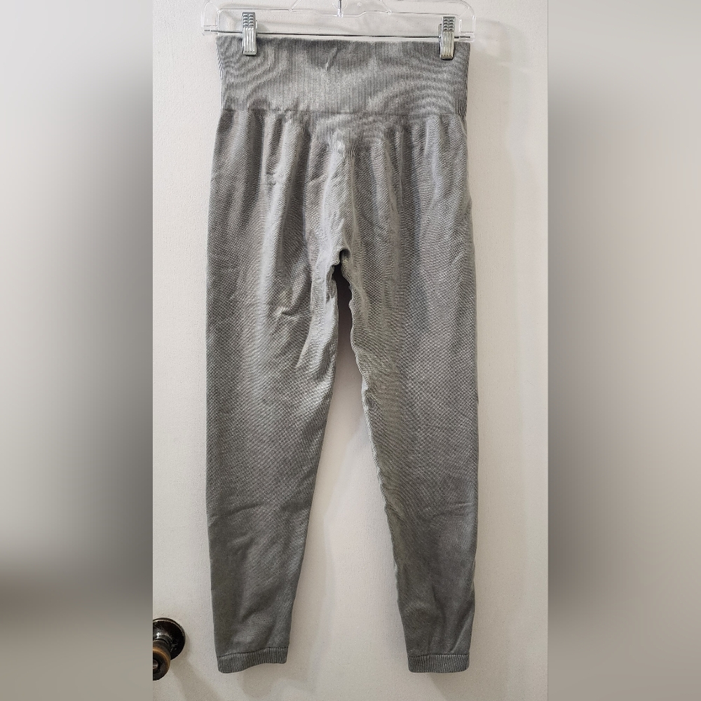 Green Textured‎ Leggings